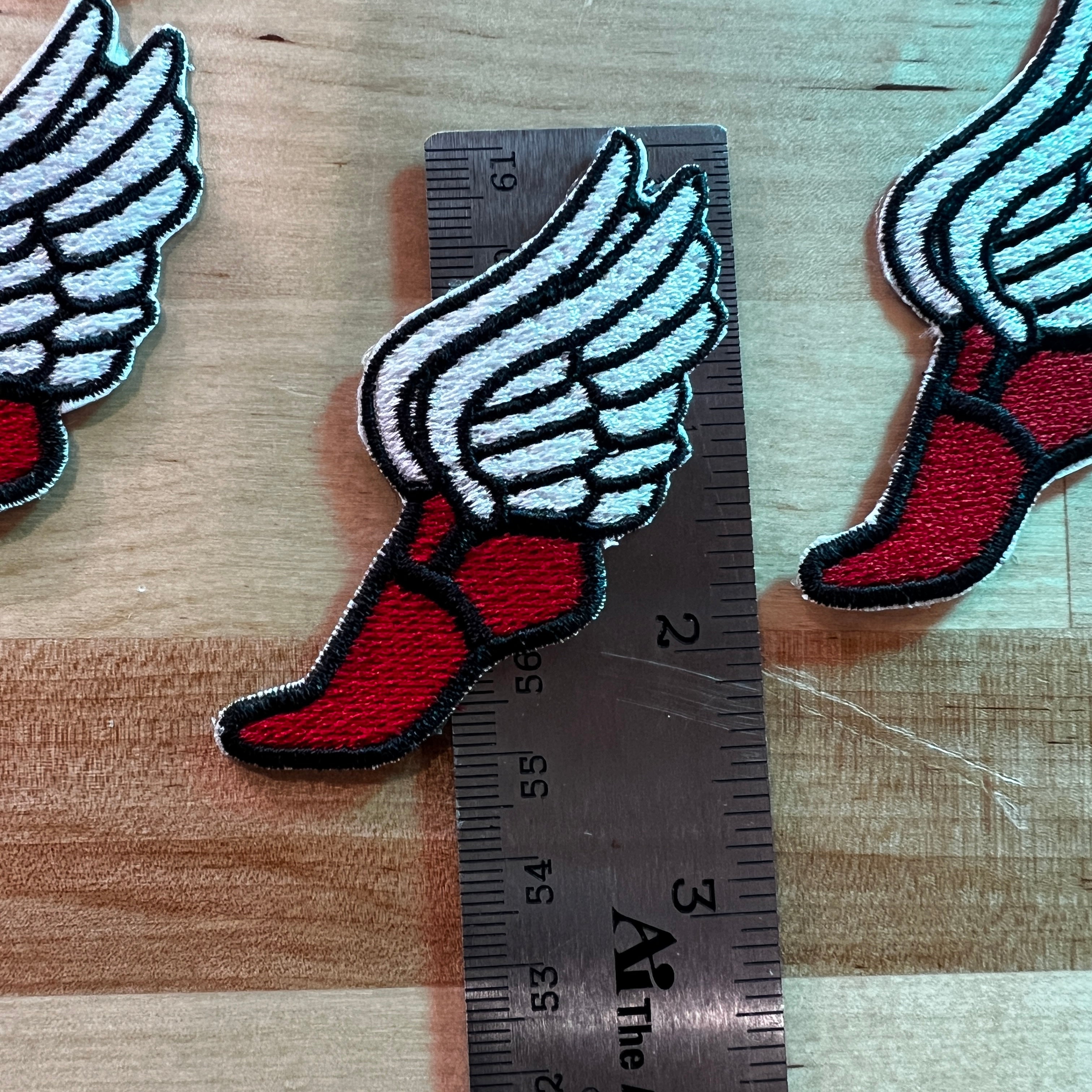 .DST Winged Track foot design